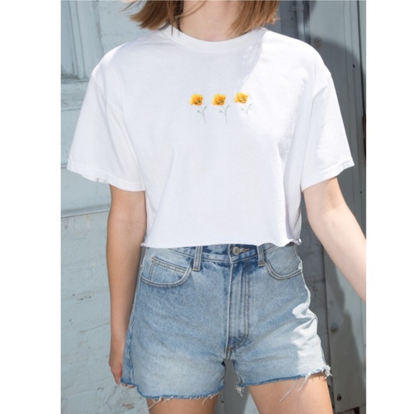 Brandy Melville Tops - brandy melville NWOT marina poppy top